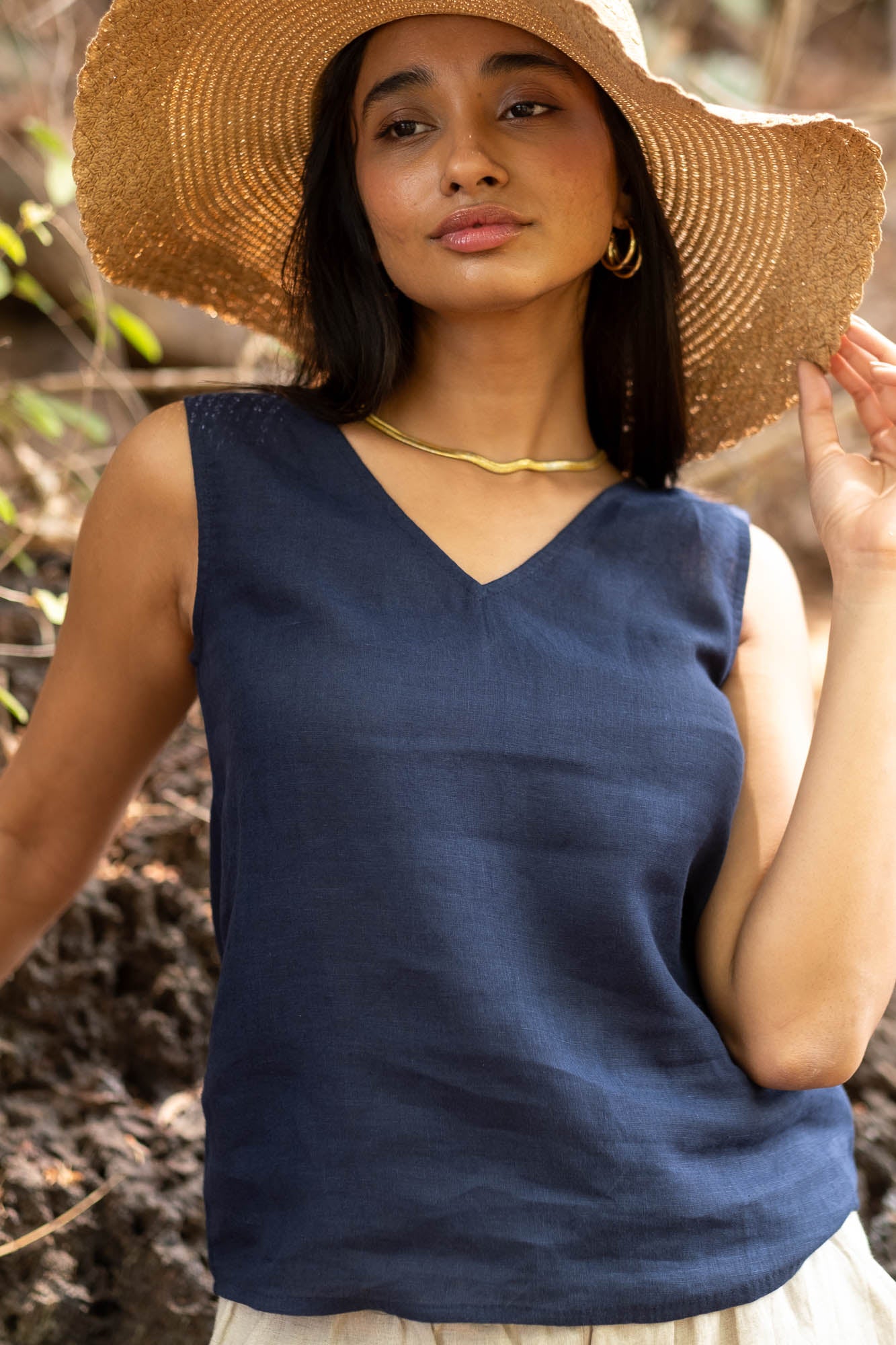 The Linen V Neck Tank | Creatures of Habit