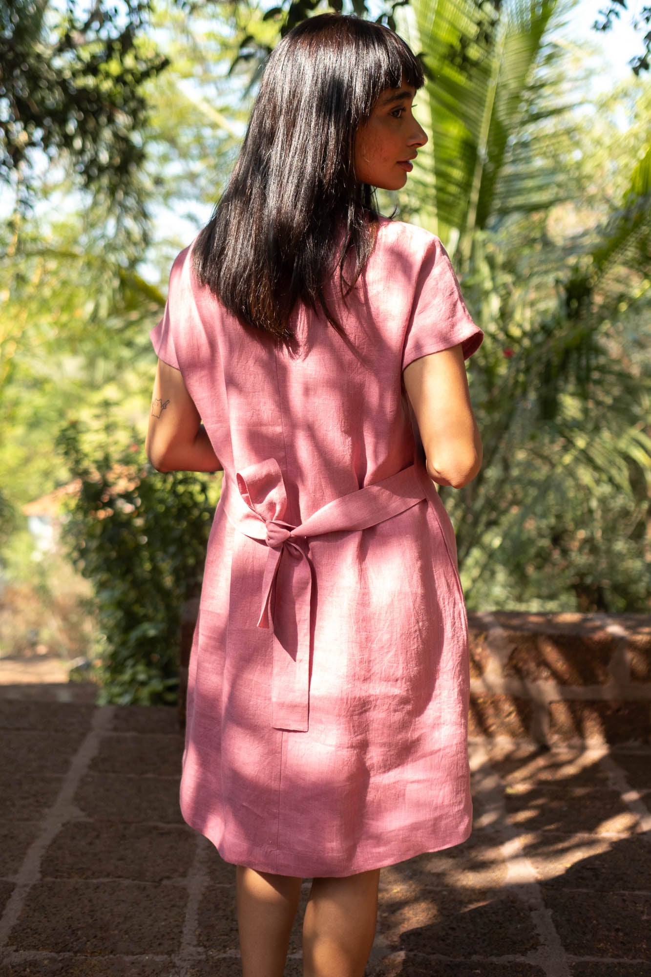 The Linen V Neck Shift Dress | Creatures of Habit