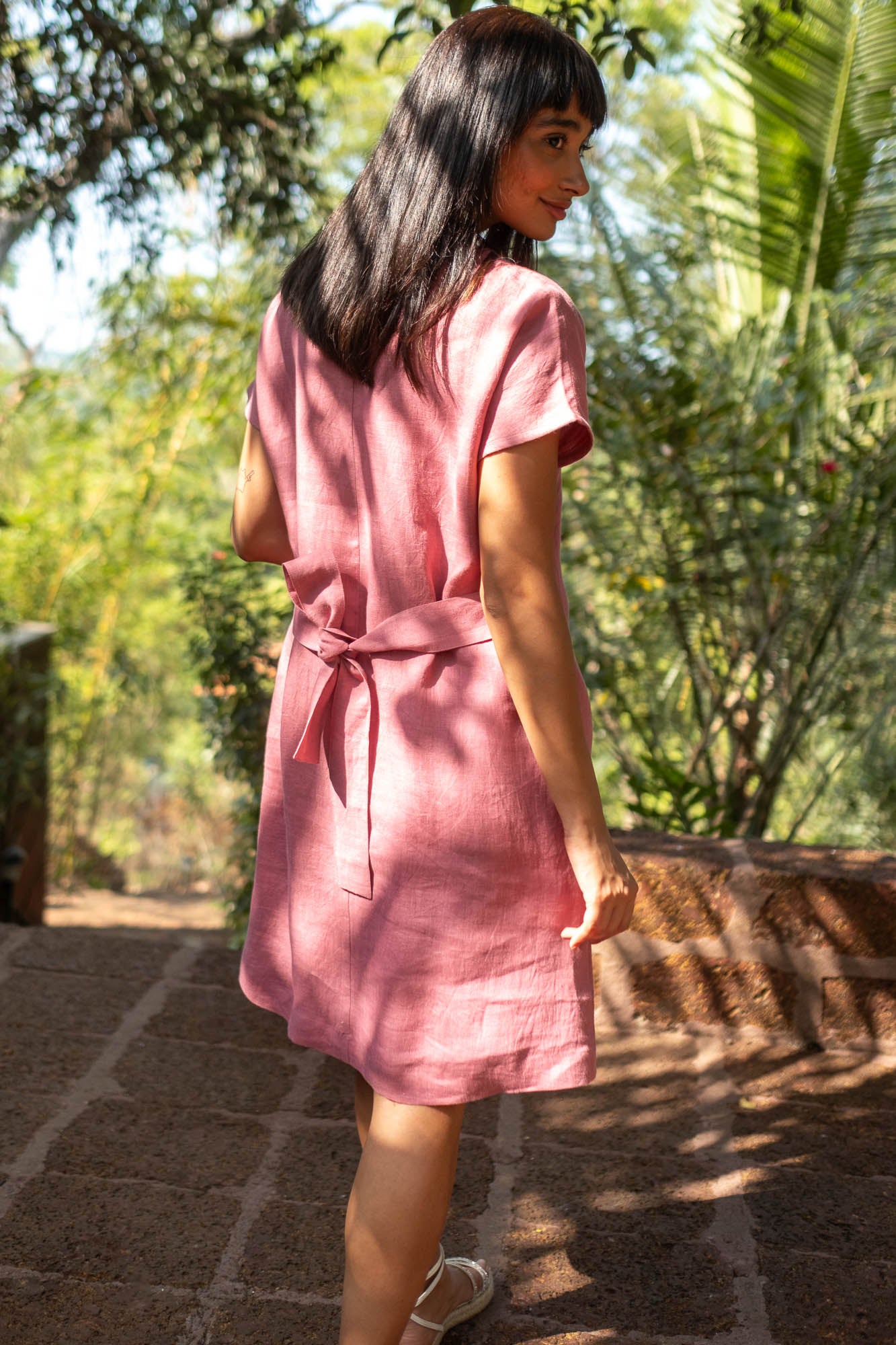 The Linen V Neck Shift Dress | Creatures of Habit