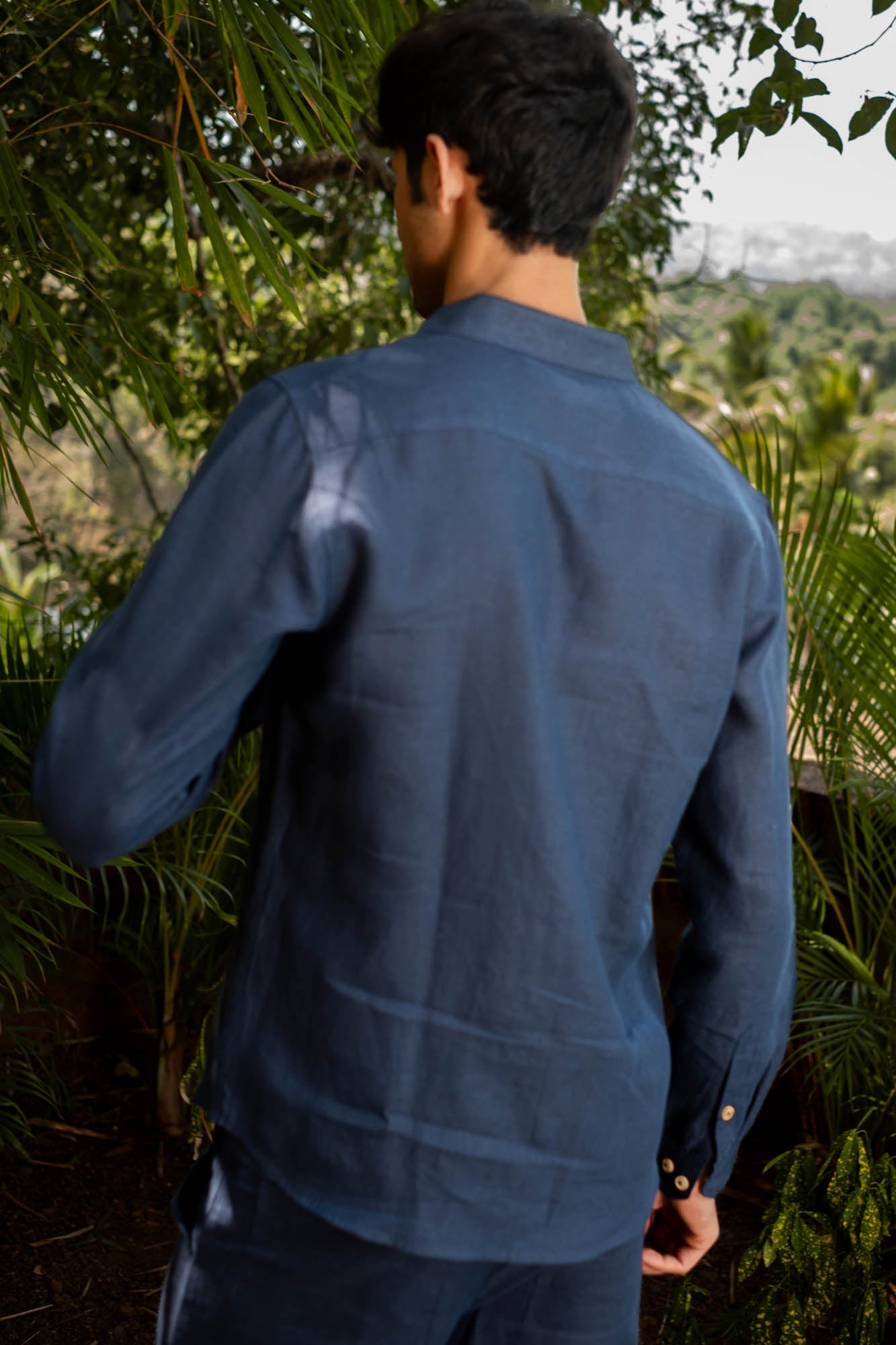 The Linen Pocketless Shirt | Creatures of Habit